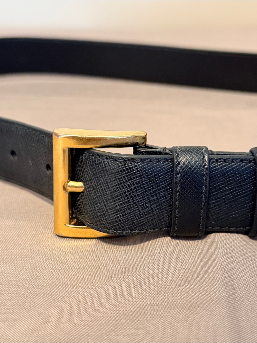Prada Black Saffiano Calfskin Leather Belt Gold Buckle Size 85/34 Made in Italy
